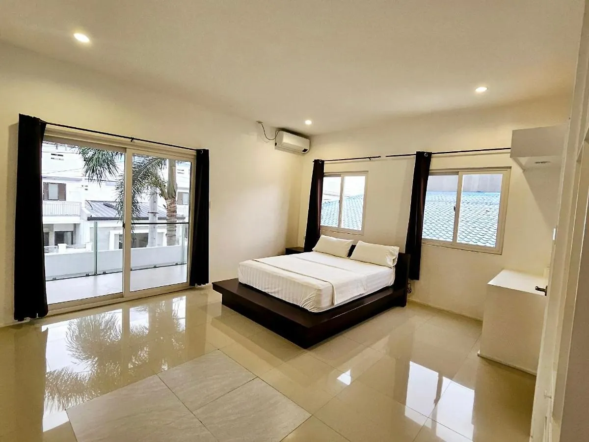 Jihye Pool Villa B Ángeles
